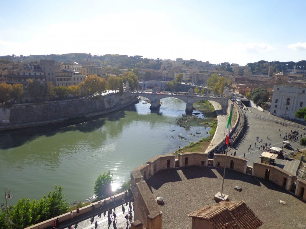 Rio Tibre visto do terraço do Castelo