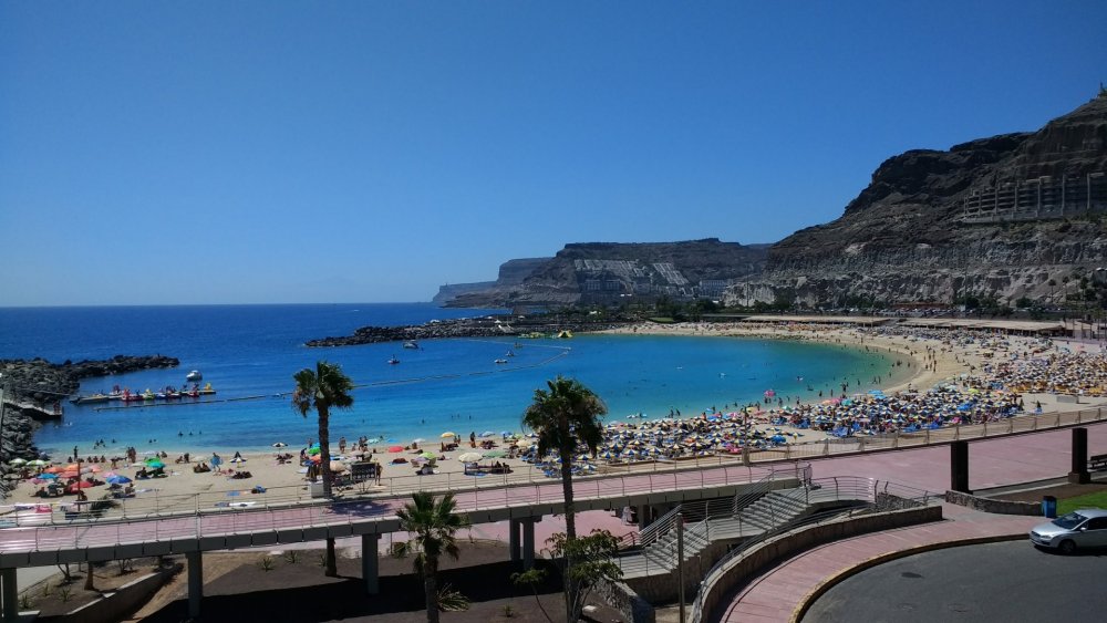 praia de amadores.jpg