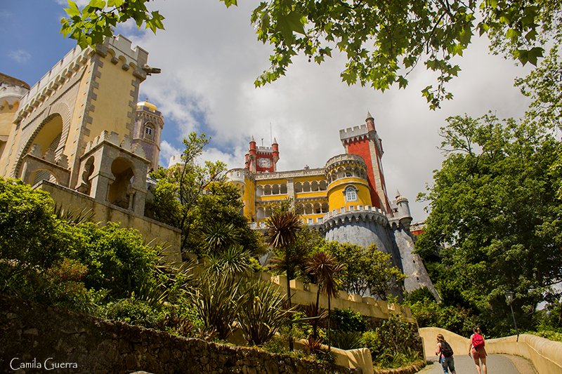 328291597_Palcio-da-Pena---Sintra.jpg.674e4293b9d575528da301b3db39d1db.jpg