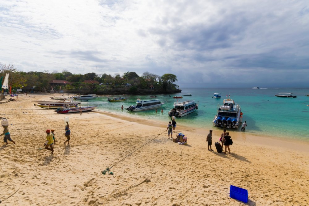 02_cap08_lembongan.thumb.jpg.5d4abf6b20276b06a7aaeb4c3b808923.jpg