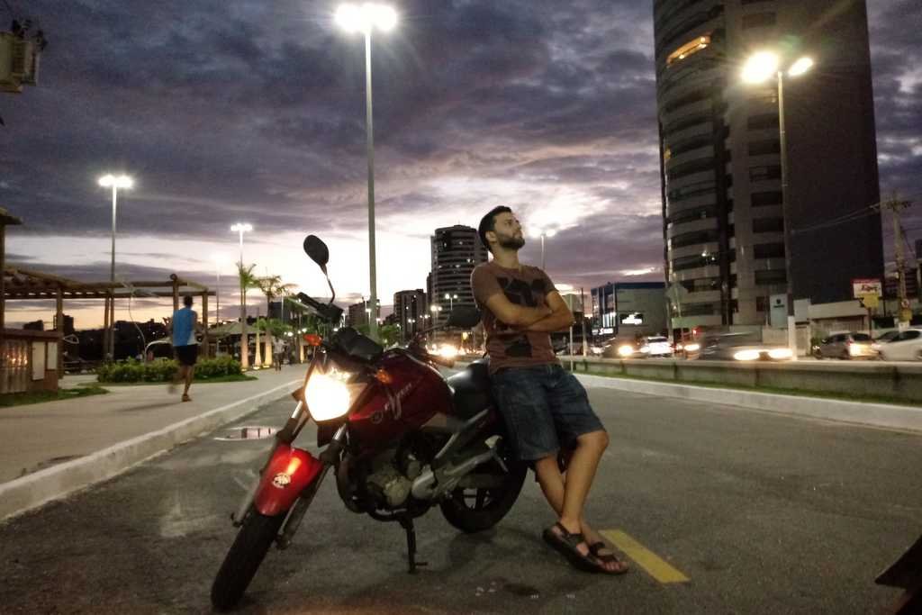 Rodando de moto por Buenos Aires  Viagem de moto pela América do