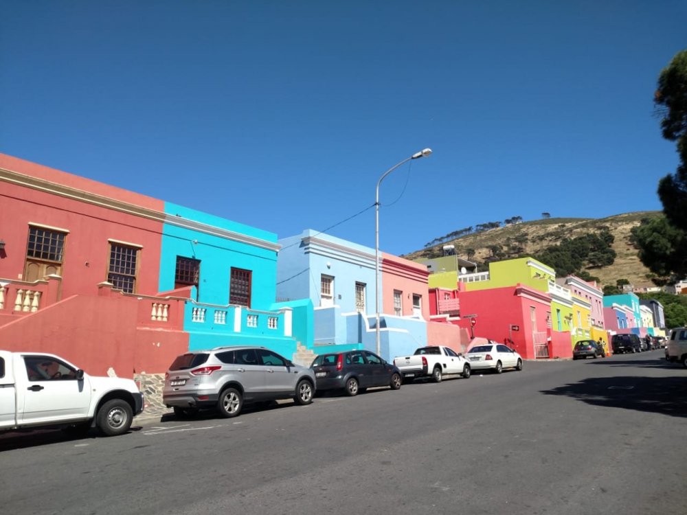 bo-kaap.thumb.jpg.7834bd03bf3e7c32f62b709f28ec22b9.jpg