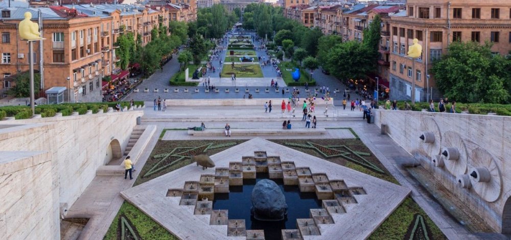 yerevan.thumb.jpg.ed46863453f6d90fbc0ab3335333dbd2.jpg