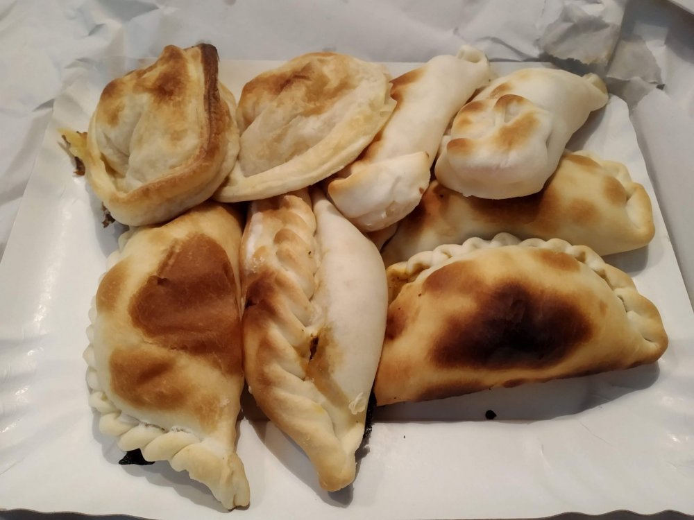 755455093_16-Empanadas.thumb.jpg.1086b7f5b6b0a837f1bcea41ba495ed8.jpg