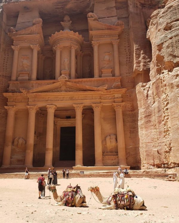 1381292169_Petra2.thumb.jpg.7a4735f340e48a39c51392d092c2e117.jpg