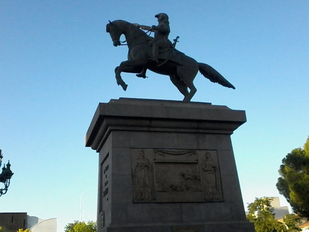 San Martin e seu cavalo libertador.jpg