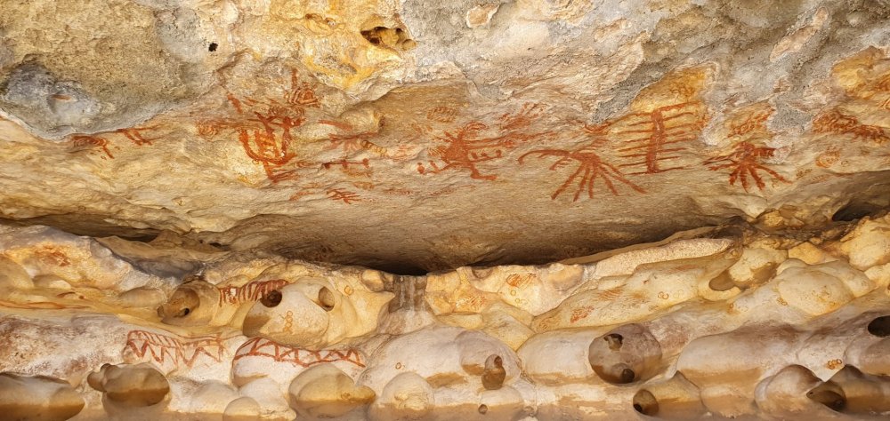 012 Lajedo de Soledade, Apodi, RN (1).jpg