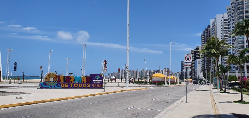 031 Av. beira mar, Praia de Meireles, Fortaleza, CE - dia.jpg