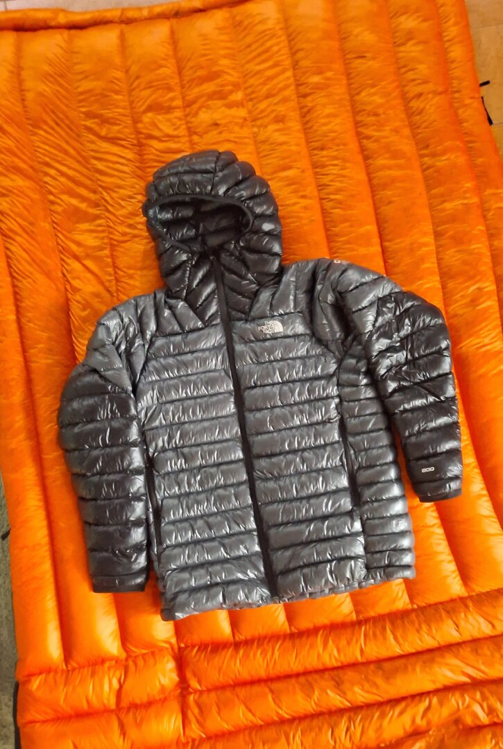 VENDO Jaqueta Puffer The North Face 800Fill Summit Series